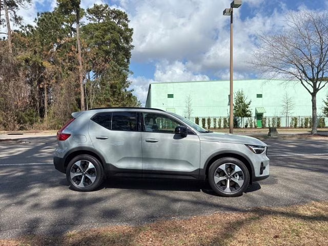 2026 Vapour Grey Volvo XC40 B5 Plus AWD SUV