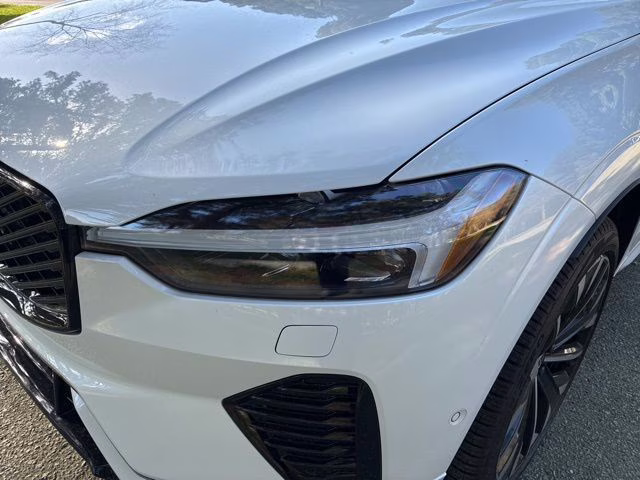 2026 Crystal White Volvo XC60 B5 Ultra AWD SUV