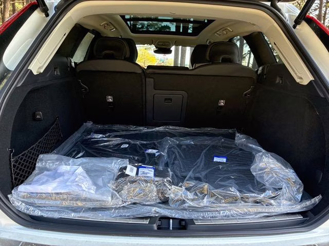 2026 Crystal White Volvo XC60 B5 Ultra AWD SUV