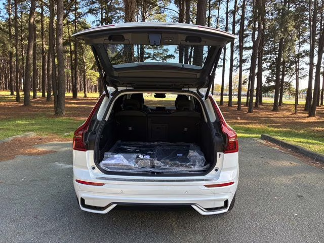 2026 Crystal White Volvo XC60 B5 Ultra AWD SUV