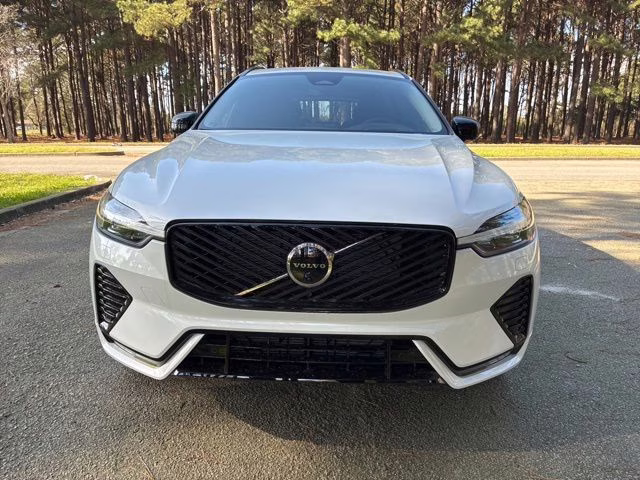 2026 Crystal White Volvo XC60 B5 Ultra AWD SUV