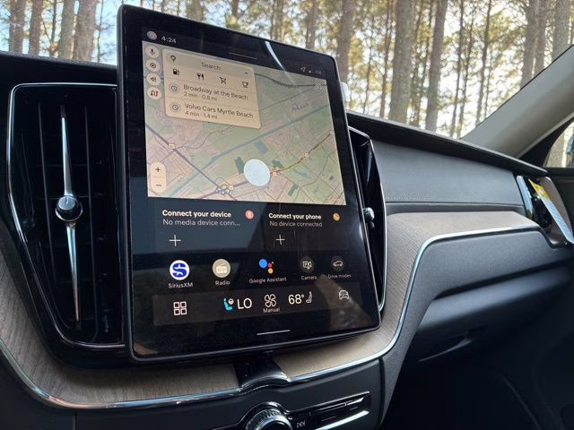 2026 Crystal White Volvo XC60 B5 Ultra AWD SUV