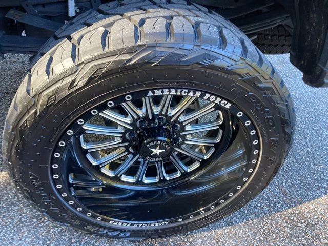 2024 Gray Metallic Ford Super Duty F-350 SRW Limited 4X4 Truck