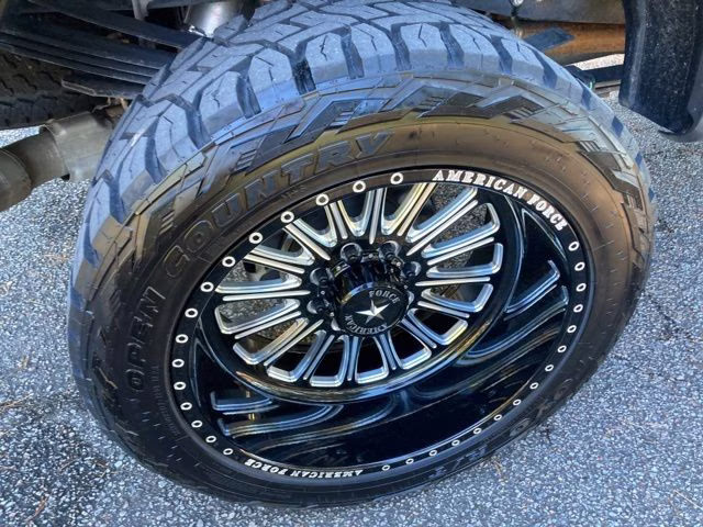 2024 Gray Metallic Ford Super Duty F-350 SRW Limited 4X4 Truck