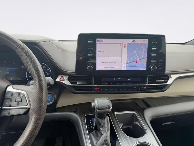 2021 Celestial Silver Metallic Toyota Sienna Platinum FWD Van