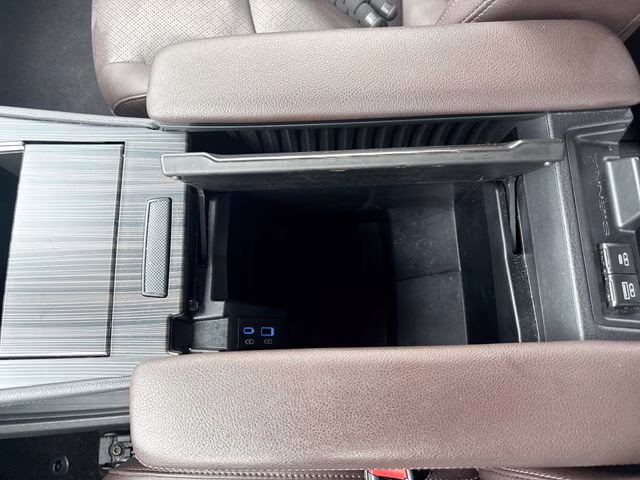 2021 Celestial Silver Metallic Toyota Sienna Platinum FWD Van