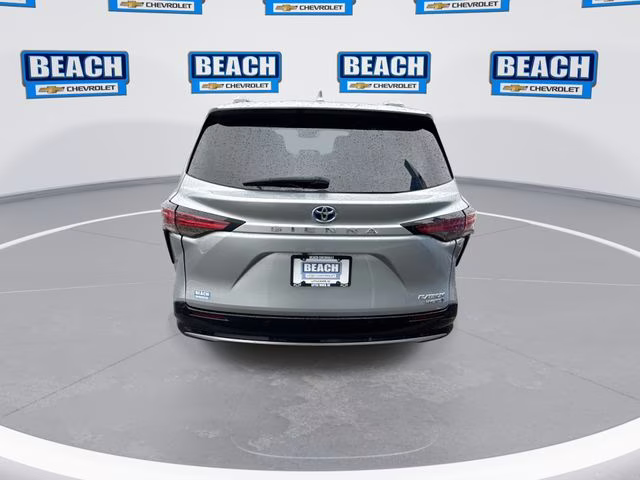 2021 Celestial Silver Metallic Toyota Sienna Platinum FWD Van