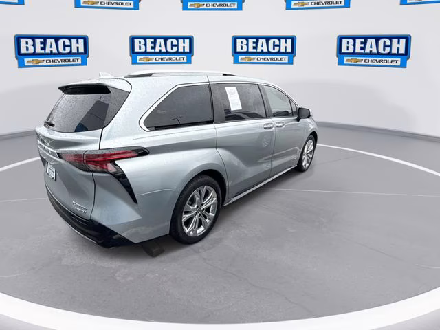 2021 Celestial Silver Metallic Toyota Sienna Platinum FWD Van