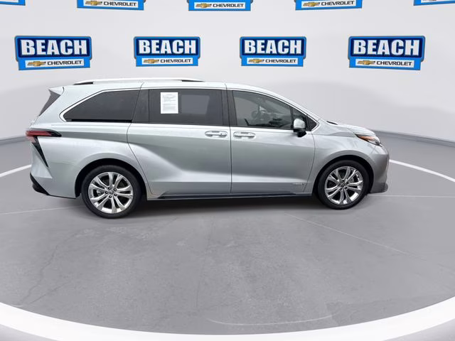 2021 Celestial Silver Metallic Toyota Sienna Platinum FWD Van