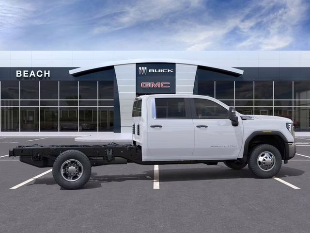2026 Summit White GMC Sierra 3500 HD Chassis Cab Pro 4X4 Truck