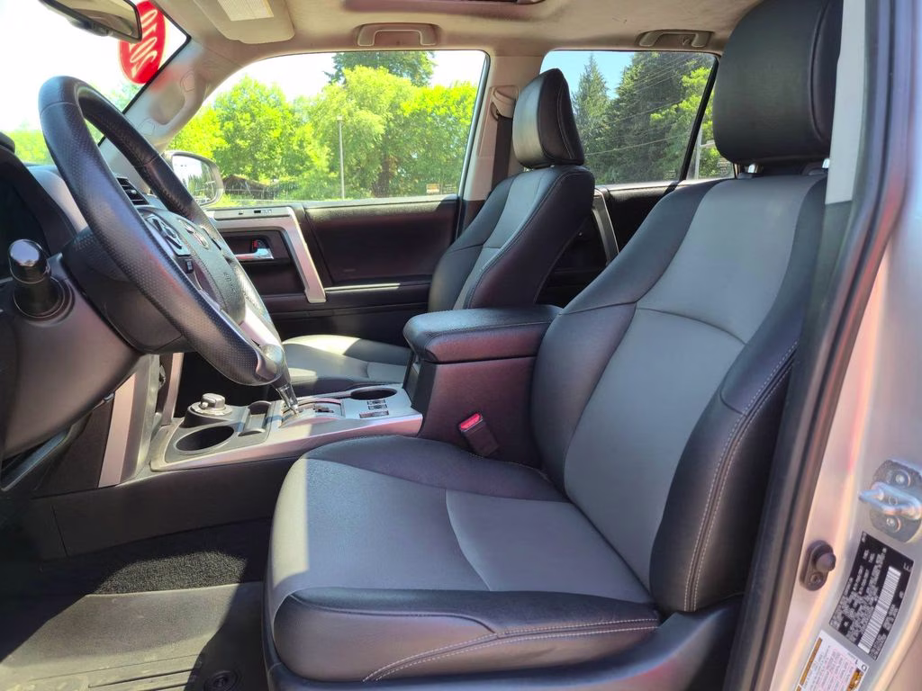 2019 Classic Silver Metallic Toyota 4Runner SR5 Premium 4X4 SUV