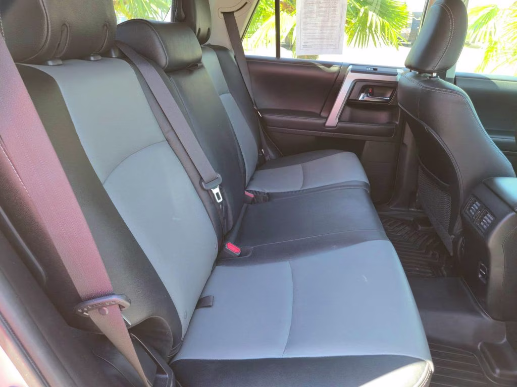 2019 Classic Silver Metallic Toyota 4Runner SR5 Premium 4X4 SUV