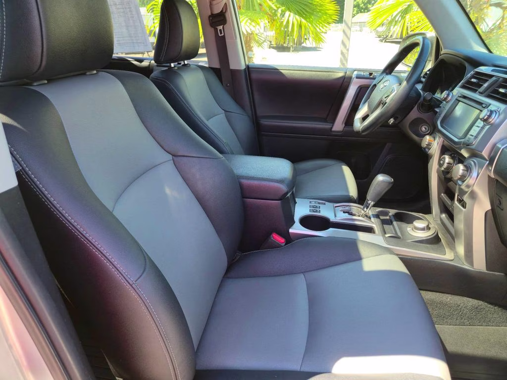 2019 Classic Silver Metallic Toyota 4Runner SR5 Premium 4X4 SUV