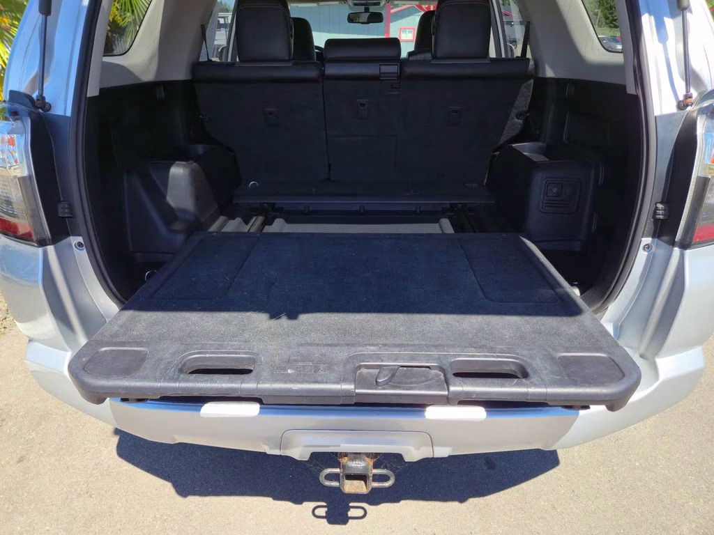 2019 Classic Silver Metallic Toyota 4Runner SR5 Premium 4X4 SUV