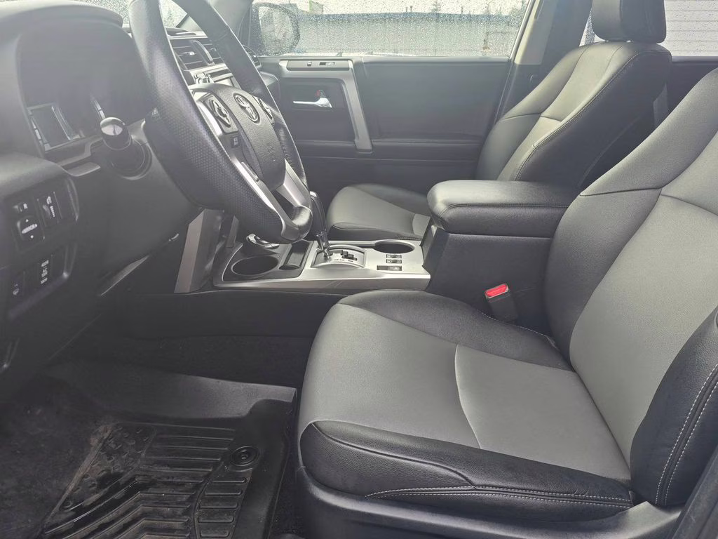 2019 Classic Silver Metallic Toyota 4Runner SR5 Premium 4X4 SUV