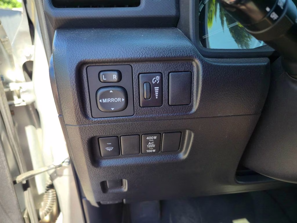 2019 Classic Silver Metallic Toyota 4Runner SR5 Premium 4X4 SUV