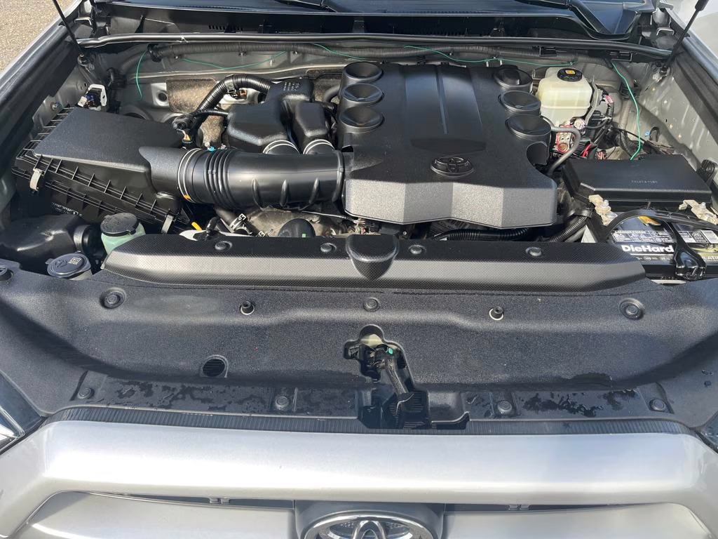 2019 Classic Silver Metallic Toyota 4Runner SR5 Premium 4X4 SUV