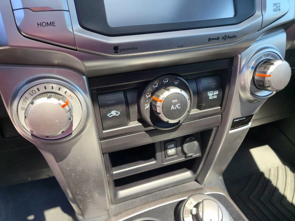 2019 Classic Silver Metallic Toyota 4Runner SR5 Premium 4X4 SUV