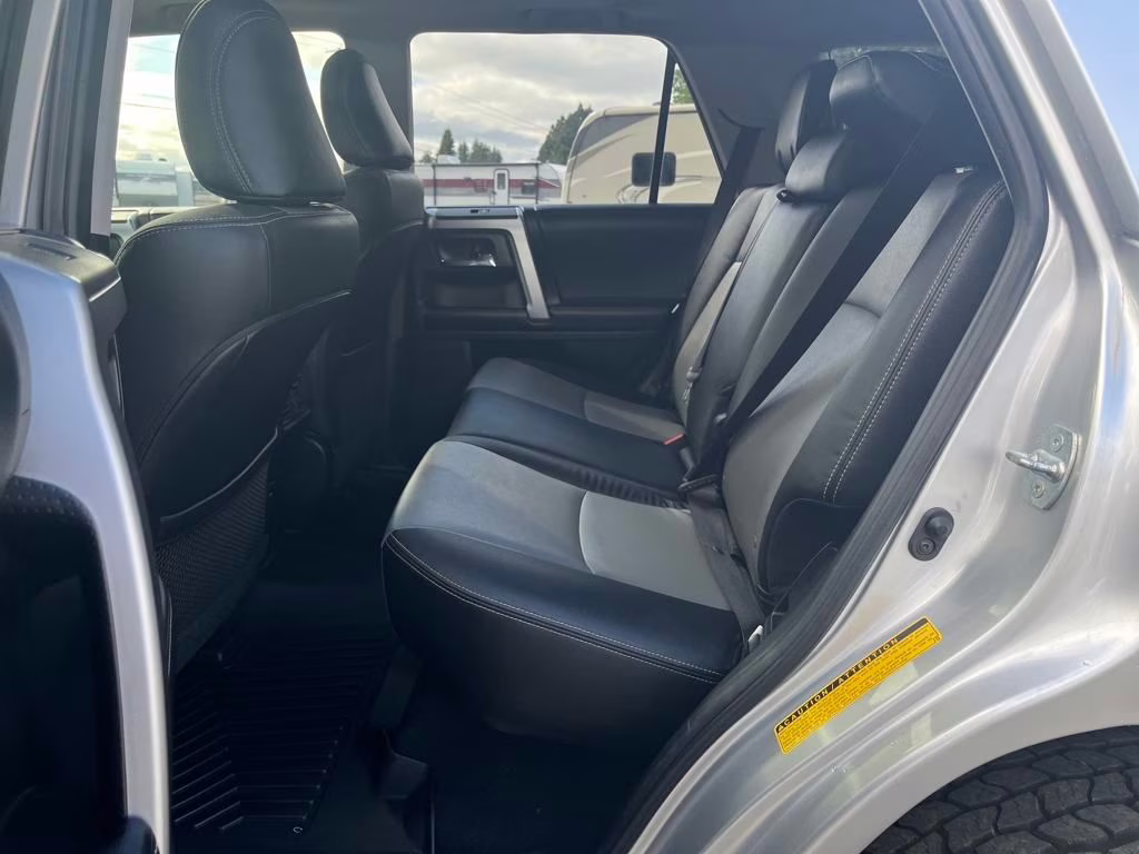 2019 Classic Silver Metallic Toyota 4Runner SR5 Premium 4X4 SUV