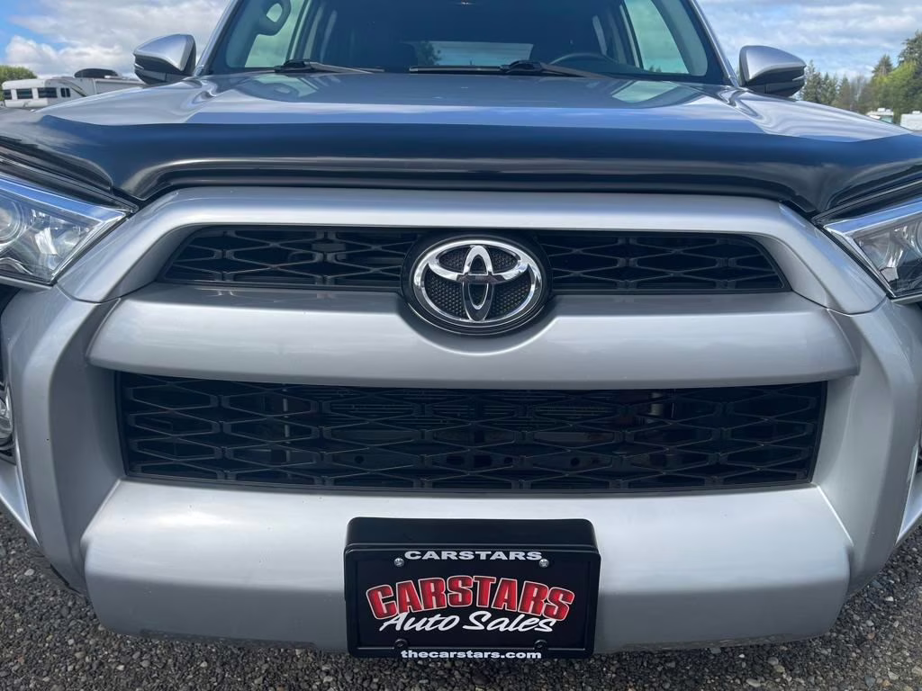 2019 Classic Silver Metallic Toyota 4Runner SR5 Premium 4X4 SUV