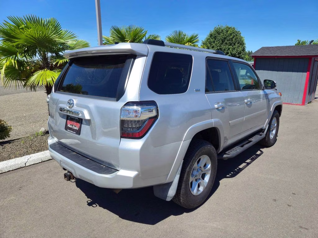 2019 Classic Silver Metallic Toyota 4Runner SR5 Premium 4X4 SUV