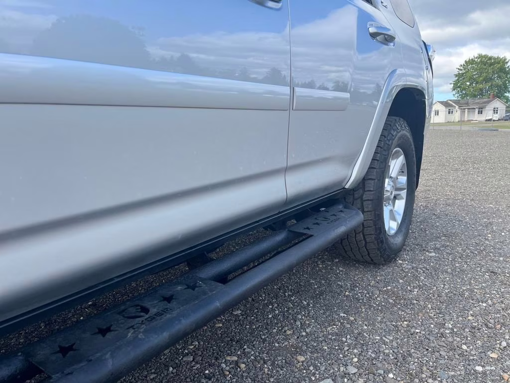 2019 Classic Silver Metallic Toyota 4Runner SR5 Premium 4X4 SUV