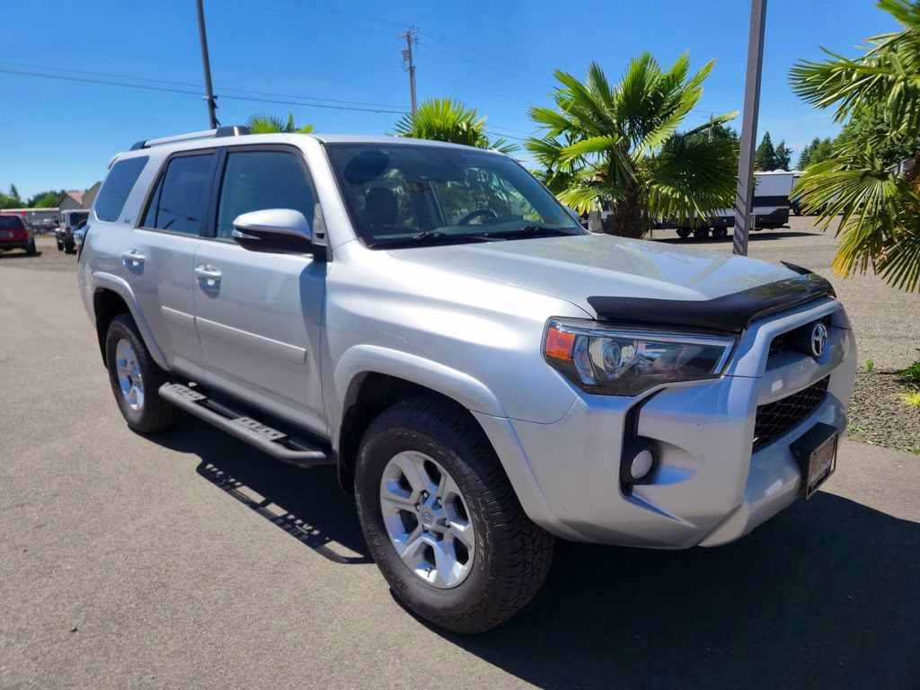 2019 Classic Silver Metallic Toyota 4Runner SR5 Premium 4X4 SUV
