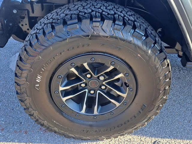 2025 41 Jeep Wrangler Rubicon 4X4 SUV