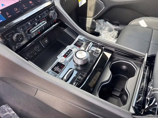 2025 Silver Zynith Jeep Grand Cherokee Overland 4X4 SUV