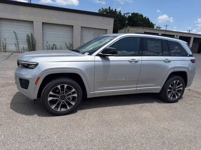 2025 Silver Zynith Jeep Grand Cherokee Overland 4X4 SUV