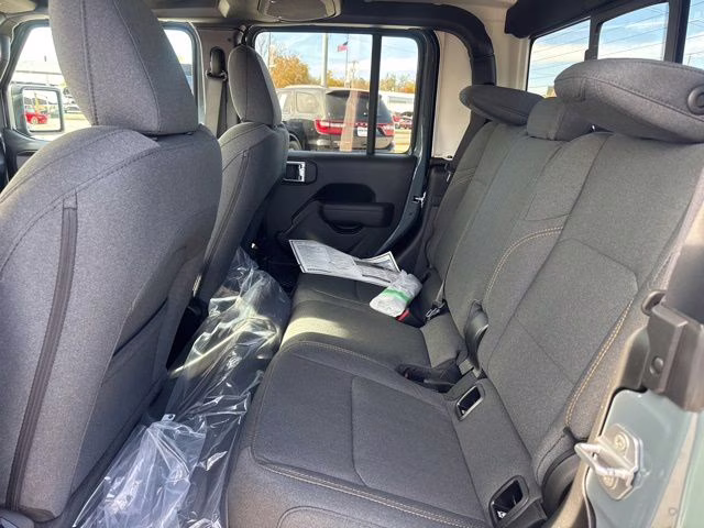 2026 Anvil Clearcoat Jeep Gladiator Sport S 4X4 Truck