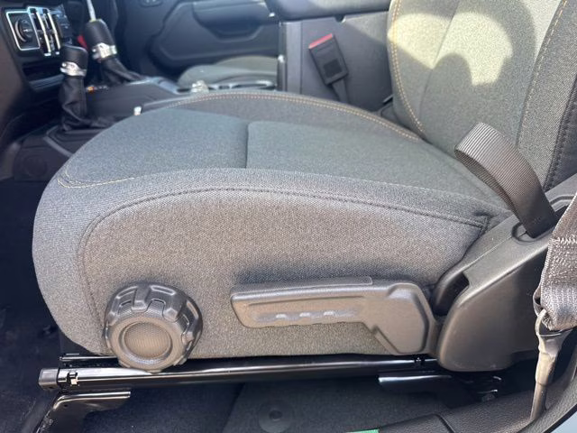 2026 Anvil Clearcoat Jeep Gladiator Sport S 4X4 Truck