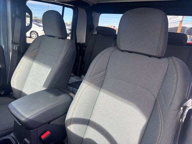 2026 Anvil Clearcoat Jeep Gladiator Sport S 4X4 Truck