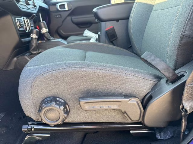 2026 Reign Jeep Gladiator Sport S 4X4 Truck