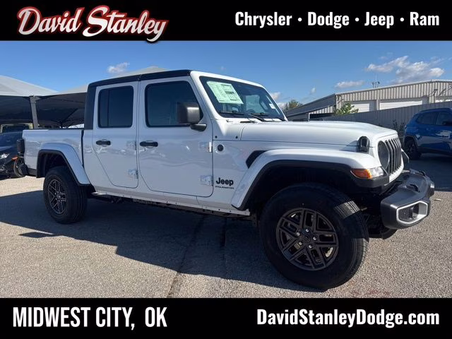 2026 Bright White Clearcoat Jeep Gladiator Sport S 4X4 Truck