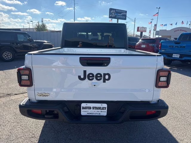 2026 Bright White Clearcoat Jeep Gladiator Sport S 4X4 Truck