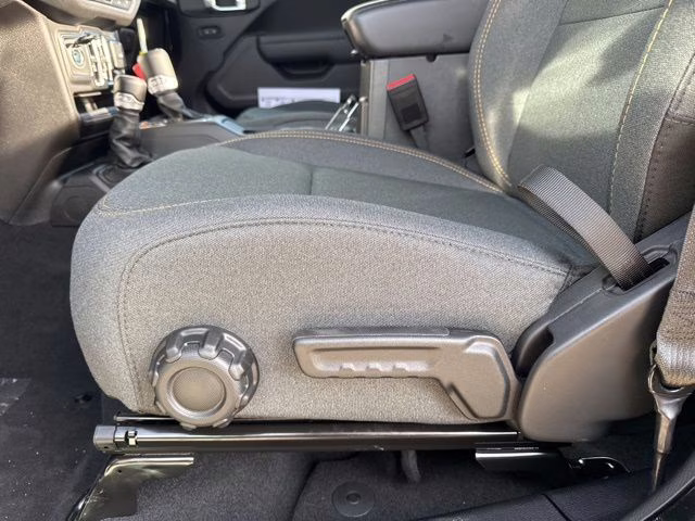 2026 Black Clearcoat Jeep Gladiator Sport 4X4 Truck