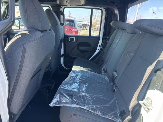 2026 Bright White Clearcoat Jeep Gladiator Sport 4X4 Truck