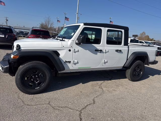 2026 Bright White Clearcoat Jeep Gladiator Sport 4X4 Truck