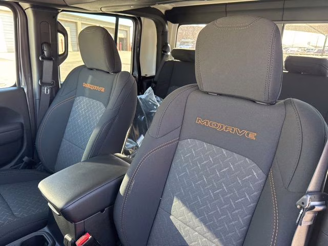 2026 Crystal Metallic Jeep Gladiator Mojave 4X4 Truck