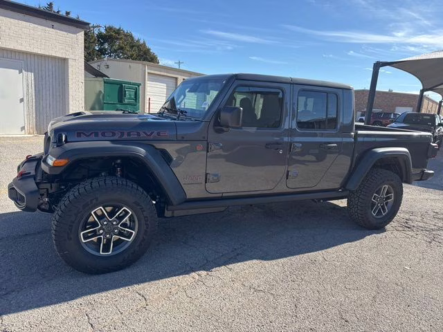 2026 Crystal Metallic Jeep Gladiator Mojave 4X4 Truck