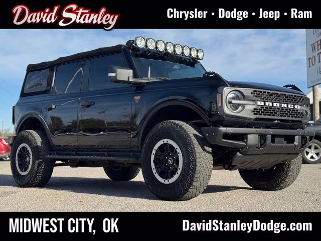 2022 Shadow Black Ford Bronco Badlands 4X4 SUV