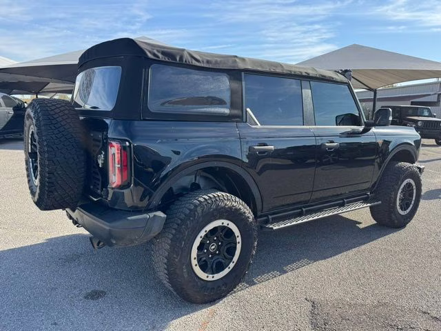 2022 Shadow Black Ford Bronco Badlands 4X4 SUV