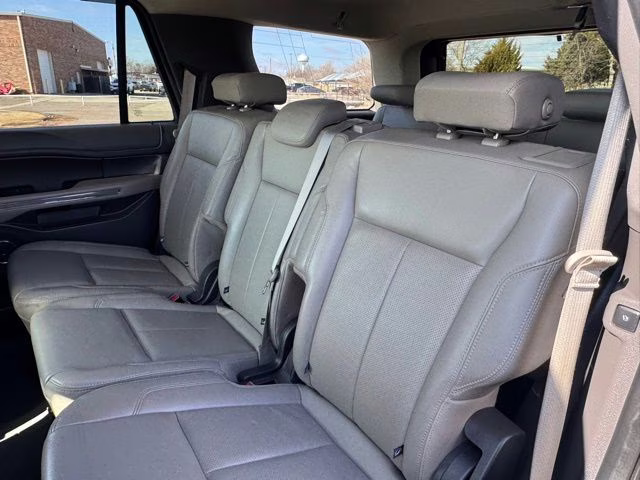 2019 Ingot Silver Ford Expedition XLT 4X4 SUV