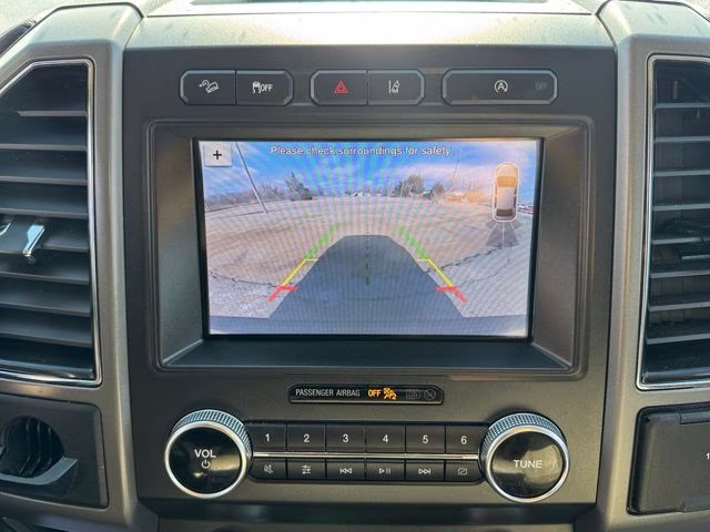 2019 Ingot Silver Ford Expedition XLT 4X4 SUV