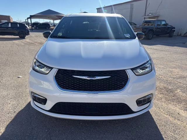 2026 Bright White Clearcoat Chrysler Pacifica Select FWD Van
