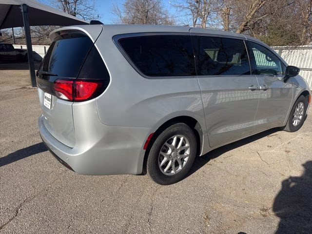 2026 Silver Mist Clearcoat Chrysler Voyager LX FWD Van