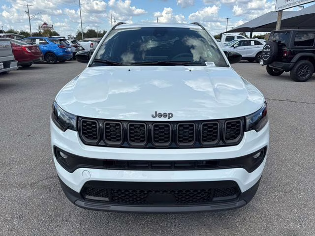 2026 Bright White Clearcoat Jeep Compass Latitude 4X4 SUV