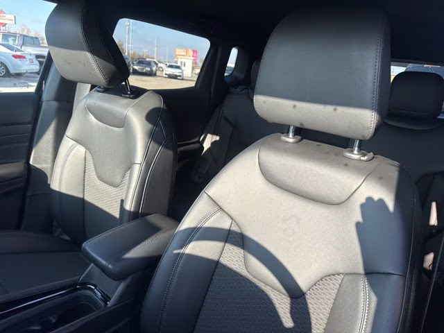2026 Diamond Black Jeep Compass Latitude 4X4 SUV
