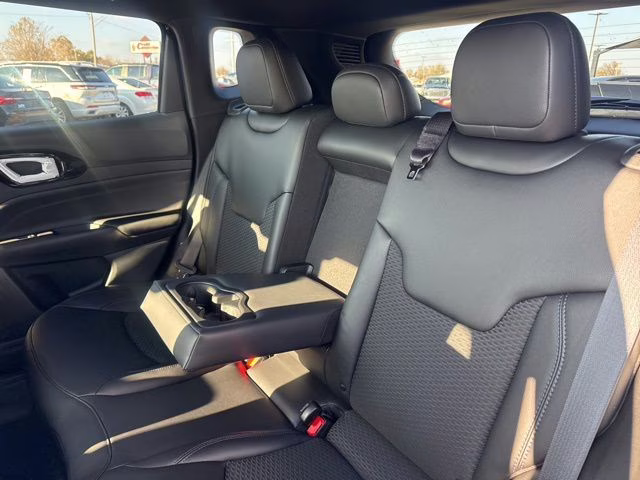 2026 Diamond Black Jeep Compass Latitude 4X4 SUV